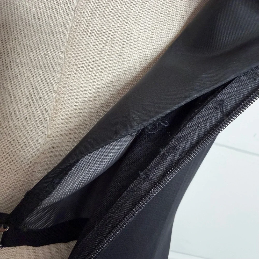 Papell Boutique armpit  18
